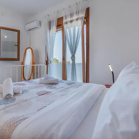 Ciel Blue Villas * Kiotari