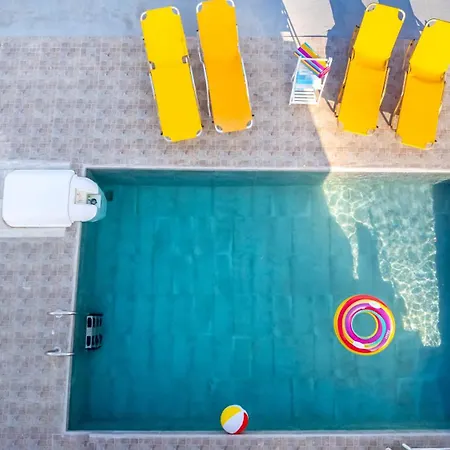 Ciel Blue Villas * Kiotari