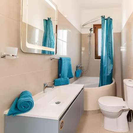 Ciel Blue With Private Pools Kiotari